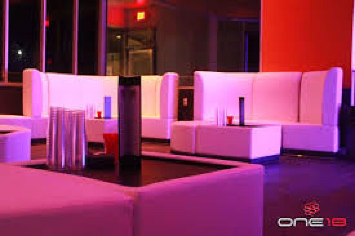 Luxe Drinks at 118 Lounge
