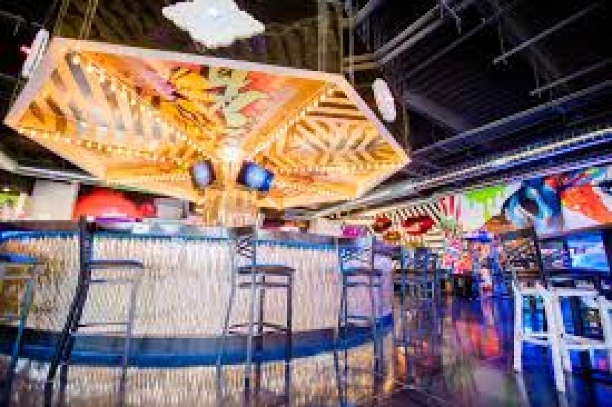 Arcade Flirtation at Carousel Arcade Bar
