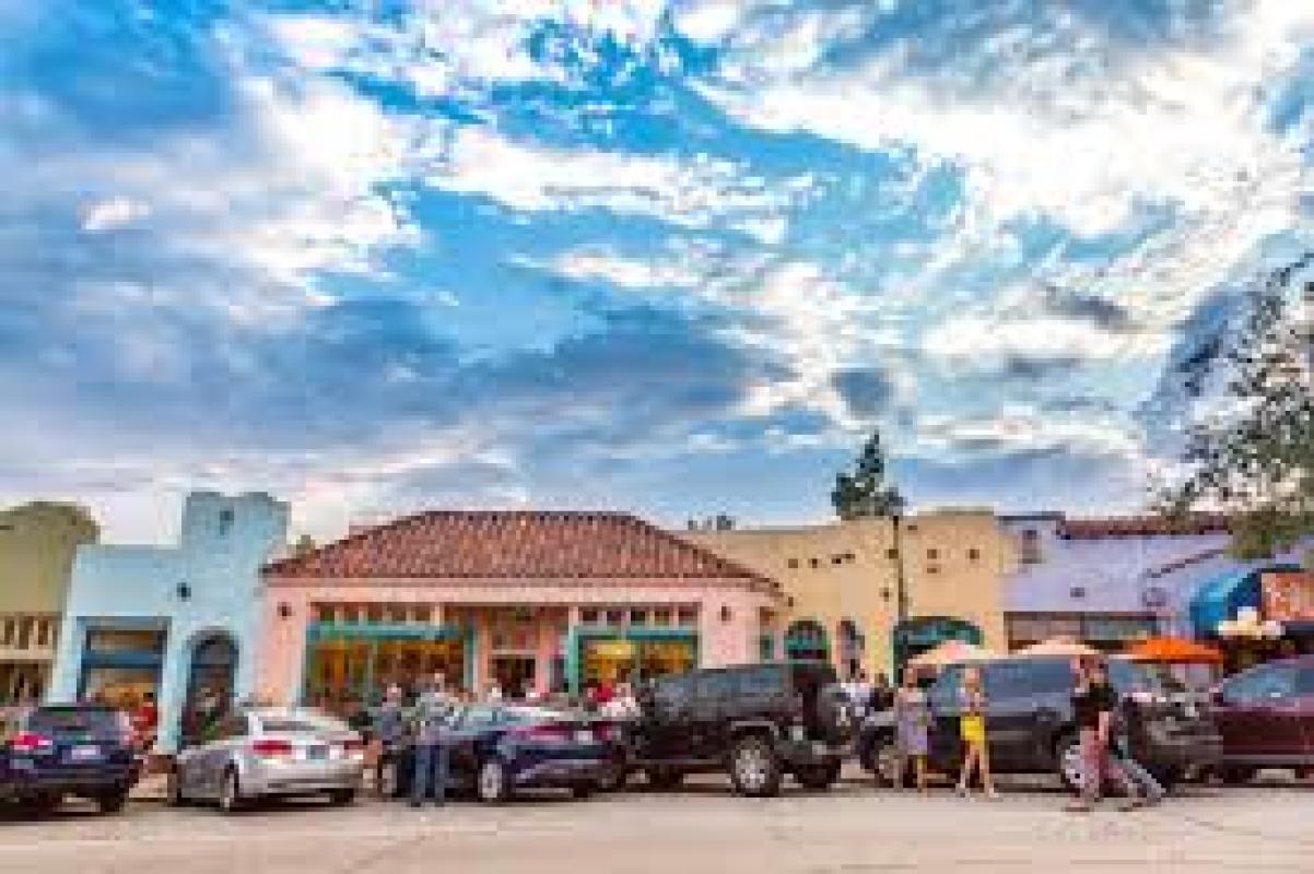 Art Strolls and Street Eats in the Paseo District